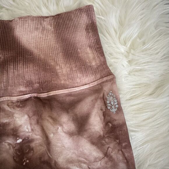 Free People Movement Womens Good Karma Legging Size M/L Tie Dye Pull On - Picture 4 of 5
